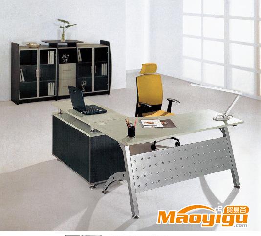佛山现代办公台厂家长期专业接订单生产高档办公桌三聚氰胺板