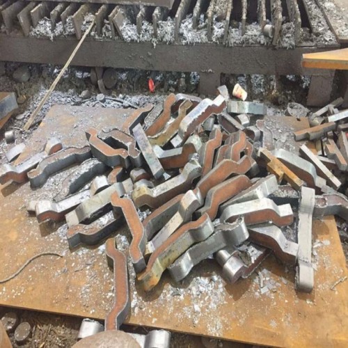 新闻：襄樊特厚钢板切割本地厂家