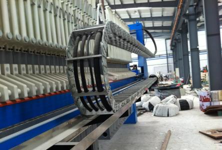 禅城新闻在线：富士机械TH6350卧式加工中心钢制拖链加工标准