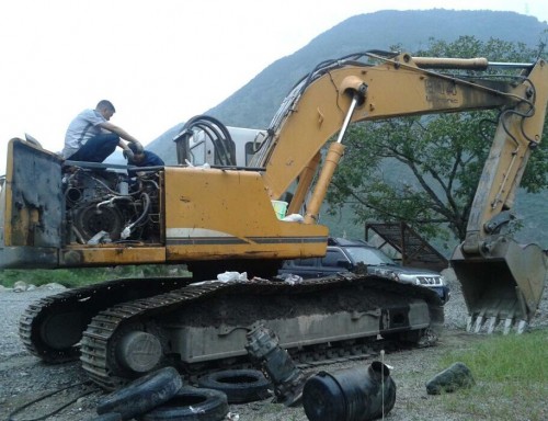 新闻：独山县 小松挖掘机维修温度高无力