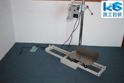 新闻:青神台湾耀翰全自动滑板缝包机